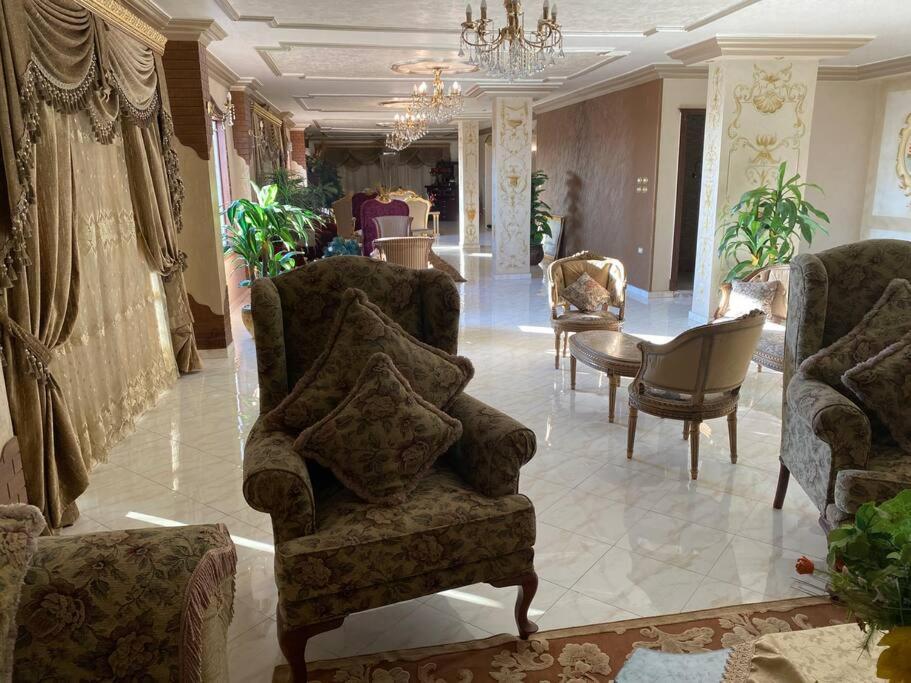 Apartment Royal Pyramids Palace