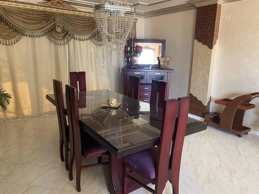 Royal Pyramids Palace Apartment Cairo